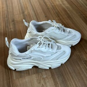 Steve Madden Possession Sneakers